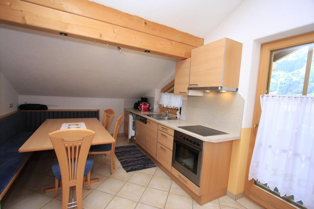 Ferienhaus Hoellwarth Stumm Bilik gambar