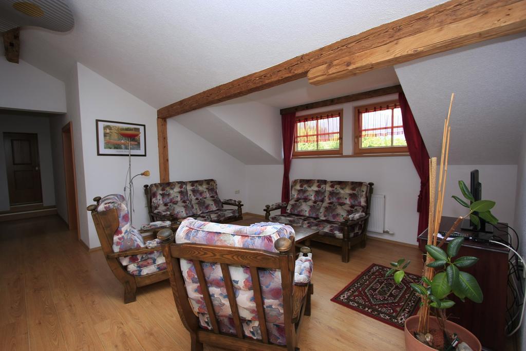Ferienhaus Hoellwarth Stumm Bilik gambar